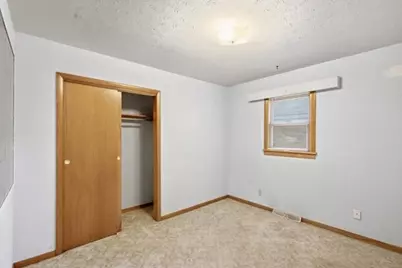 609 E Ash Place, Griffith, IN 46319 - Photo 11