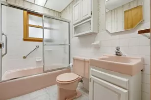 609 E Ash Pl, Griffith, IN 46319 - Photo 13