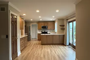 91 Fleetwood Dr N, Valparaiso, IN 46385 - Photo 9