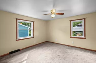 208 W Alyea St, Hebron, IN 46341 - Photo 13