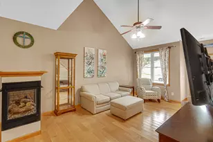3014 Blue Grouse St, Valparaiso, IN 46383 - Photo 7