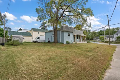 804 E 3rd Street, Hobart, IN 46342 - Photo 19