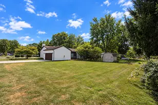 802 S Rose Ave, Kouts, IN 46347 - Photo 3