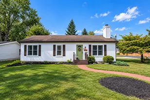 802 S Rose Ave, Kouts, IN 46347 - Photo 1