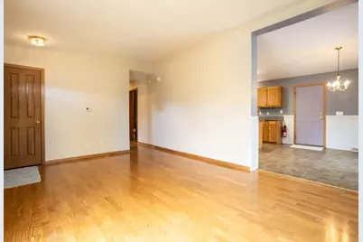 802 S Rose Avenue, Kouts, IN 46347 - Photo 17