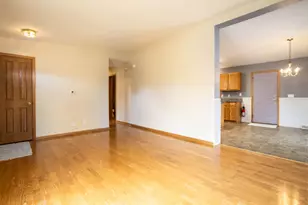 802 S Rose Ave, Kouts, IN 46347 - Photo 17