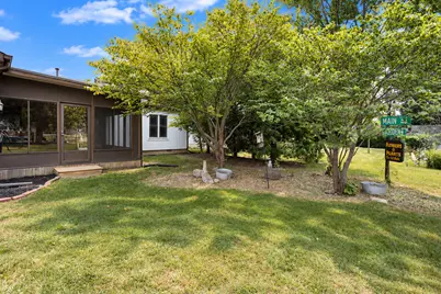 802 S Rose Avenue, Kouts, IN 46347 - Photo 19