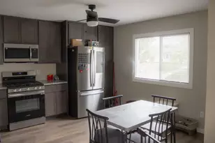407 Saginaw Dr, Valparaiso, IN 46385 - Photo 9