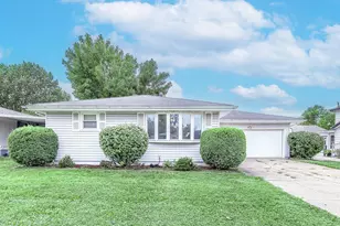 6286 California St, Hobart, IN 46342 - Photo 1