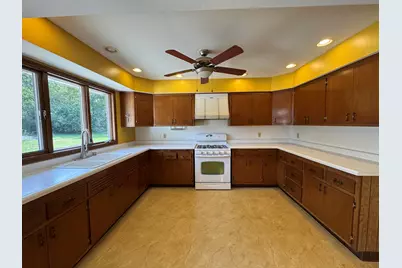 18907 Idaho Court, Lowell, IN 46356 - Photo 9