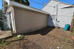 842 Indiana St, Hammond, IN 46320 - Photo 17
