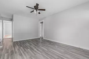 1633 Finley Ave, Indianapolis, IN 46203 - Photo 9