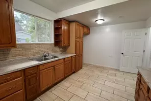 4228 Delaware St, Gary, IN 46409 - Photo 5