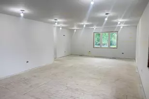 7202 E 83rd Ave, Crown Point, IN 46307 - Photo 5