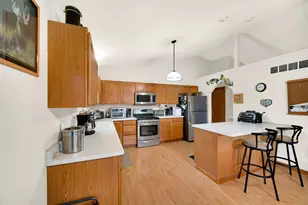 6655 Palm St, Portage, IN 46368 - Photo 9