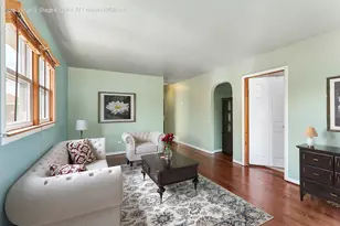 8410 Gordon Dr, Highland, IN 46322 - Photo 5