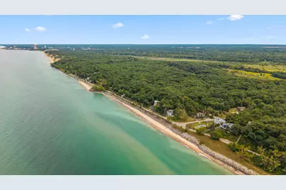 711 E Lake Front Drive, Beverly Shores, IN 46301 - Photo 5