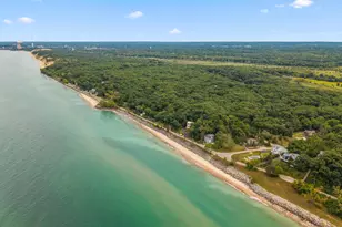 711 E Lake Front Dr, Beverly Shores, IN 46301 - Photo 5