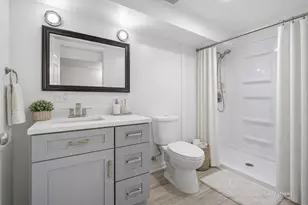 7325 Locust Ave, Gary, IN 46403 - Photo 11