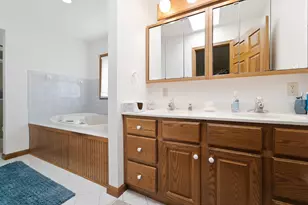 26366 Hummingbird Dr, South Bend, IN 46619 - Photo 19