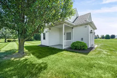 99 Stone Creek Drive, Valparaiso, IN 46383 - Photo 7
