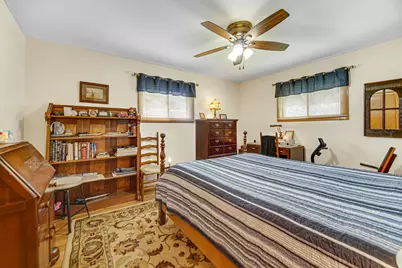 1001 W 39th Avenue, Hobart, IN 46342 - Photo 9