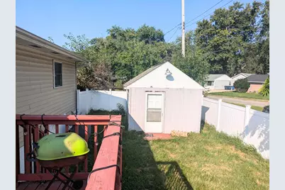 209 Roberta Avenue, Michigan City, IN 46360 - Photo 9