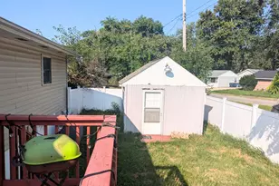 209 Roberta Ave, Michigan City, IN 46360 - Photo 9