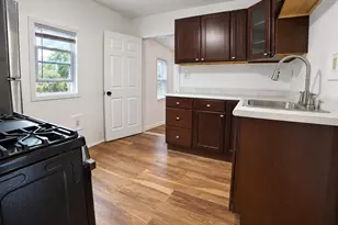4726 Melville Ave, East Chicago, IN 46312 - Photo 5