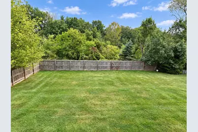 6300 Pershing Road, Schererville, IN 46375 - Photo 21