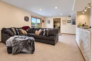 1602 Krame Dr, Crown Point, IN 46307 - Photo 17