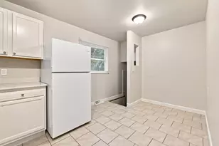 4946 Vermont St, Gary, IN 46409 - Photo 9