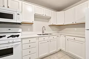 4946 Vermont St, Gary, IN 46409 - Photo 5