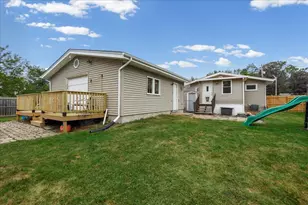 822 S Wisconsin St, Hobart, IN 46342 - Photo 31
