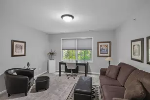 1632 White Oak Cir, Munster, IN 46321 - Photo 17