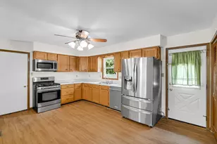 3160 Joann St, Portage, IN 46368 - Photo 7