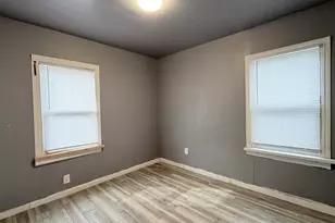 318 S Hamilton St, Gary, IN 46403 - Photo 7