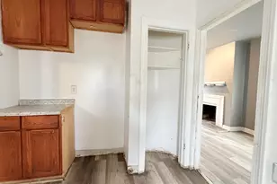 318 S Hamilton St, Gary, IN 46403 - Photo 9