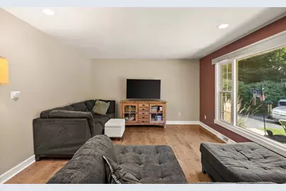559 N 450 E, Valparaiso, IN 46383 - Photo 5