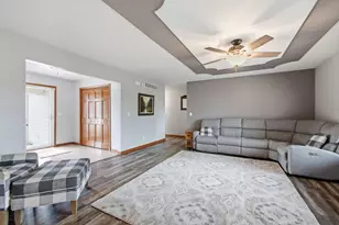 128 Ironwood St NW, Demotte, IN 46310 - Photo 3