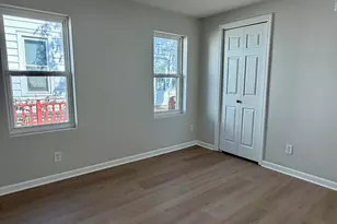 215 E 10th St, Michigan City, IN 46360 - Photo 13