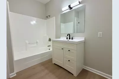 215 E 10th Street, Michigan City, IN 46360 - Photo 5