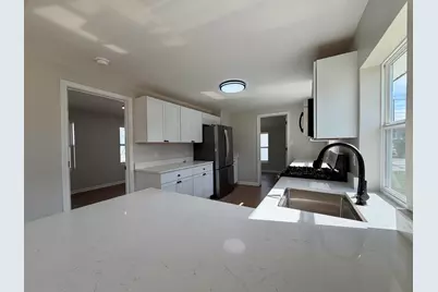 215 E 10th Street, Michigan City, IN 46360 - Photo 11