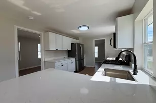 215 E 10th St, Michigan City, IN 46360 - Photo 11