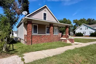 726 Belden St, Michigan City, IN 46360 - Photo 13