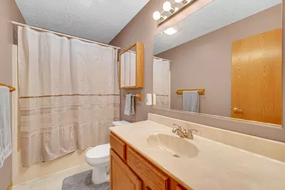 250 Hawthorne Court, Hobart, IN 46342 - Photo 13