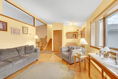 250 Hawthorne Court, Hobart, IN 46342 - Photo 5