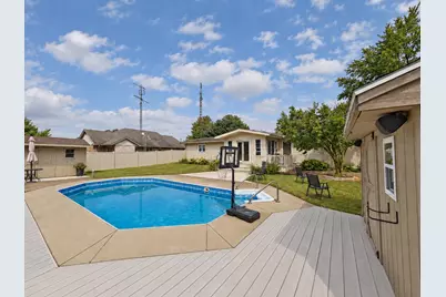 517 E Violet Drive, Francesville, IN 47946 - Photo 23
