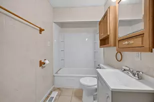 6336 Ohio Ave, Hammond, IN 46323 - Photo 17