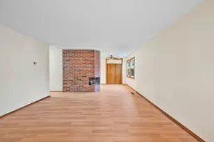 6336 Ohio Ave, Hammond, IN 46323 - Photo 5